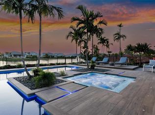 9369 Crestview Cir, Palm Beach Gardens, FL 33412