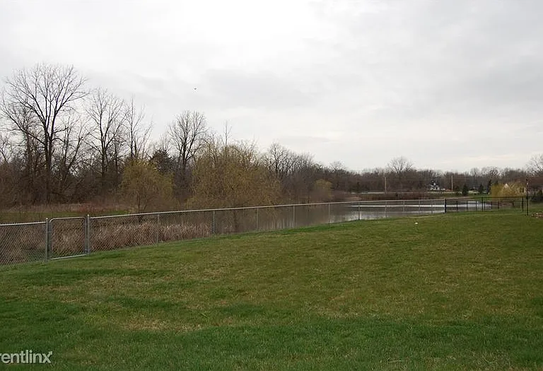 6710 Summerdale Ct E — Photo 5