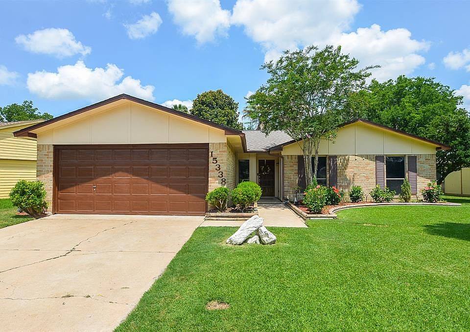 1st image of 15338 Gran Vista Dr