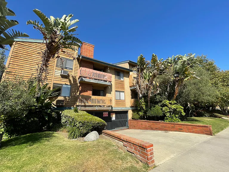 3620 Jasmine Ave — Photo 4