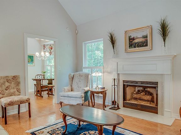 5th image of 7032 Wild Iris Dr
