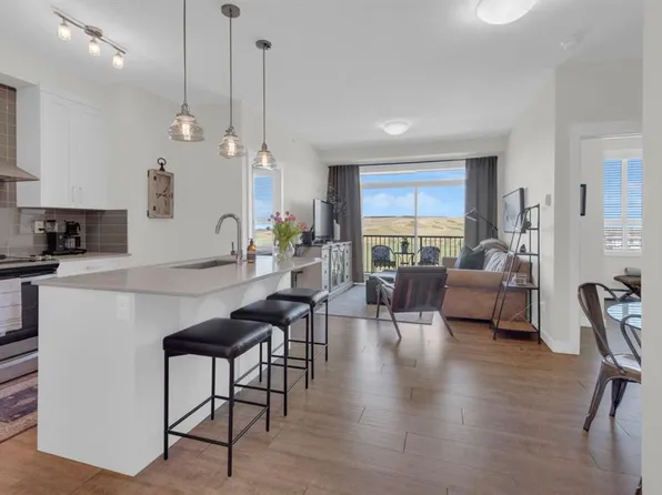 10 SW Walgrove Walk SE #421, Calgary, AB T2X 4E3