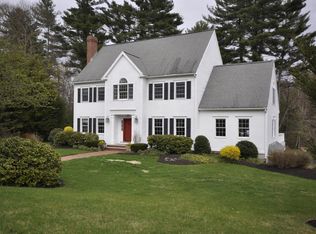 8 Sergeant Roode Ln, Middleton, MA 01949