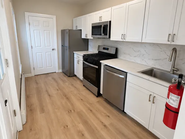 15 Hahn St, Washington, NJ 07882