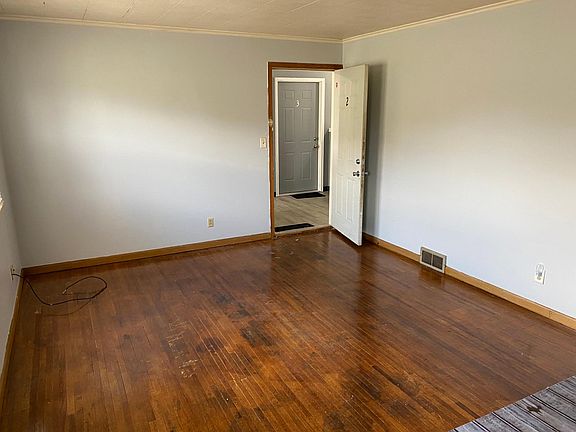 2nd image of 1396 White Bear Ave N #3