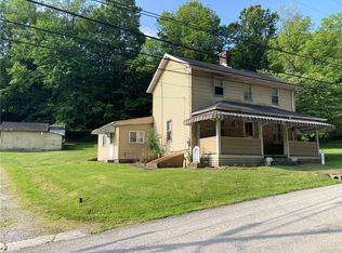 810 Pleasant View Smock Rd, Smock, PA 15480