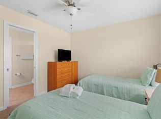 121 Dunes Dr, Port Saint Joe, FL 32456