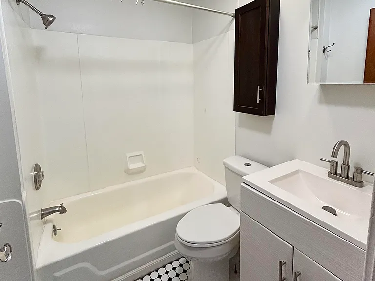 1554 Lakewood Ave #3 — Photo 10