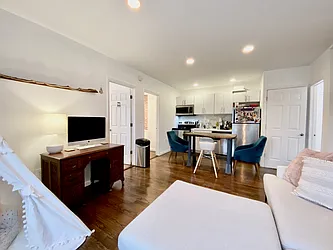 Rented by Living New York