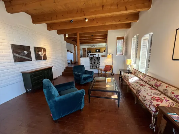 776 Calle Altamira, Santa Fe, NM 87501