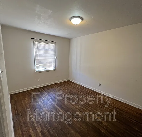 525 Cedar St SE #B — Photo 5
