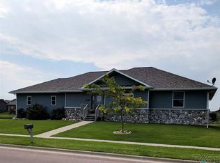 2909 S Rutgers Ave, Sioux Falls, SD 57106