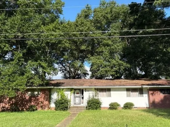 1141 Meloan Dr, Jackson, MS 39209