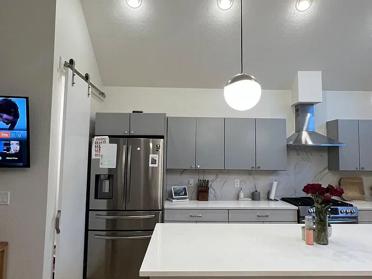 3411 Albion St #4-1 — Photo 4