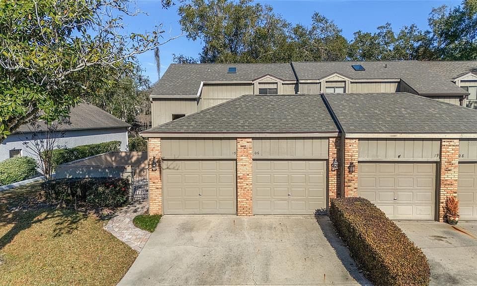 1st image of 1906 SE Clatter Bridge Rd