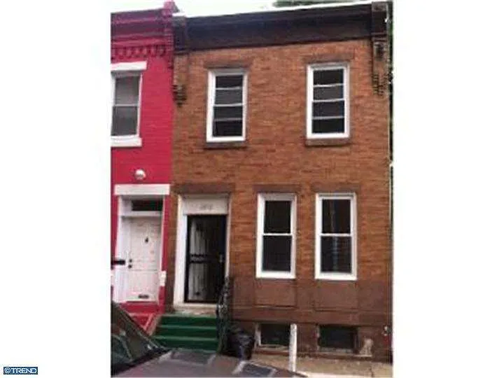 2250 N Carlisle St photo 1