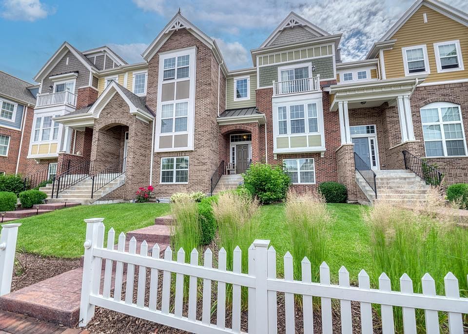 1st image of 4107 Royal Mews Cir