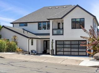 2104 Wedgewood Way, Santa Rosa, CA 95404