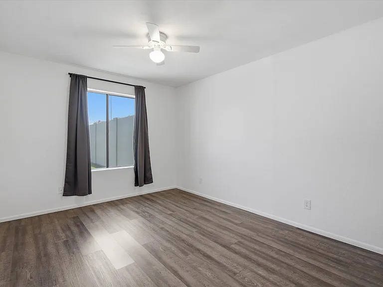 835 S 75th St — Photo 18