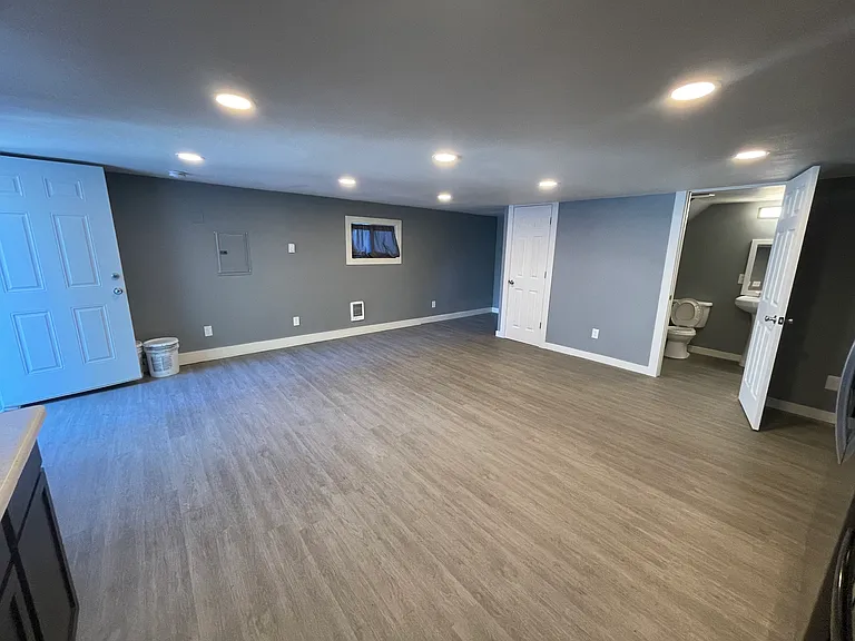 733 NE 118th Ave #A — Photo 4
