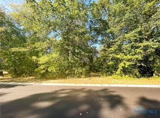 4832 Cinnamon Ln, Sylvania, OH 43560