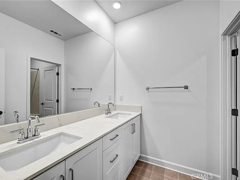 5538 Alethea Way — Photo 13
