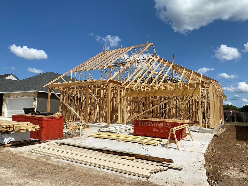 2nd image of 206 Winston Dr.