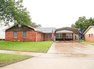 2506 Lynn Dr, Big Spring, TX 79720