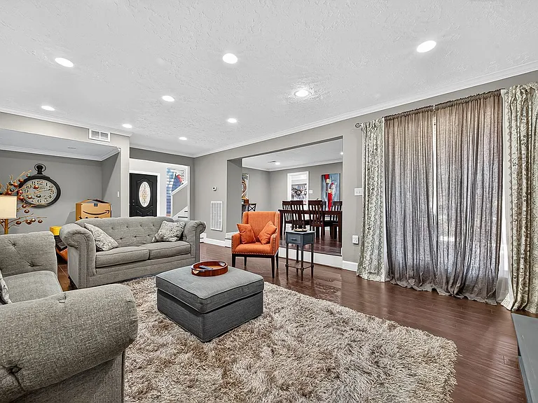 5815 Green Terrace Ln — Photo 10
