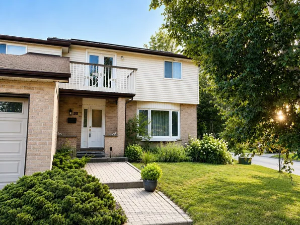 35 Glenridge Rd, Barrie, ON L4N 2X9