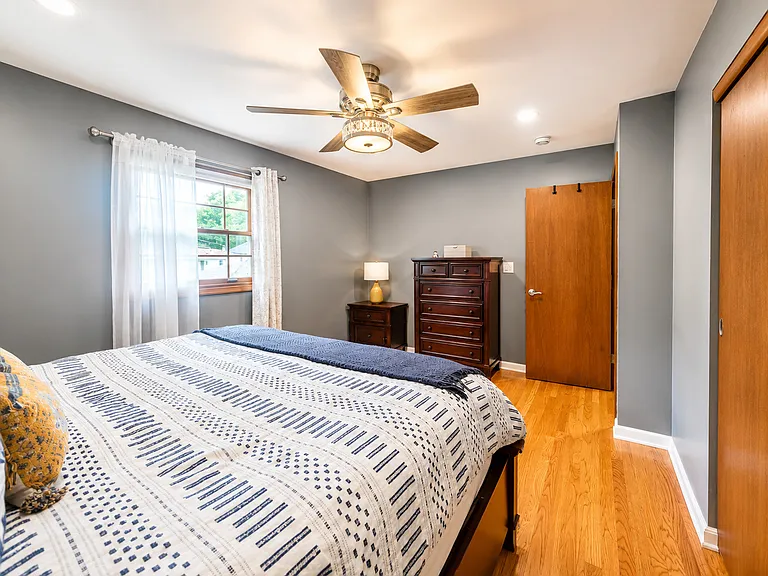 476 Raupp Blvd — Photo 9
