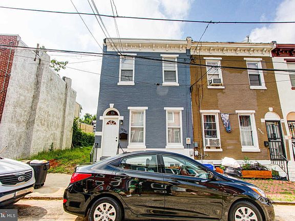 3rd image of 1026 W Dakota St
