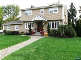 28 Tilghman Dr, Wayne, NJ 07470