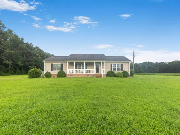 6058 Okelly Dr, Suffolk, VA 23437