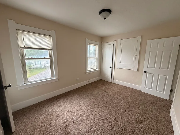 1817 Giant St — Photo 12