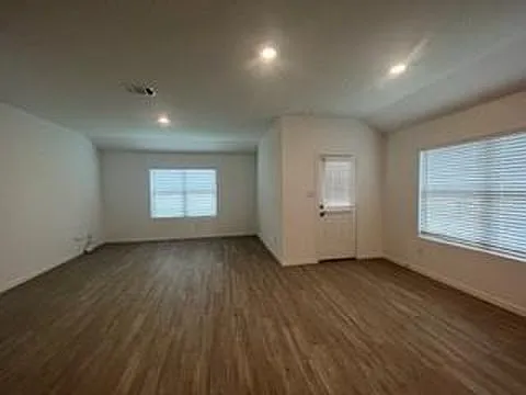 1236 Treehouse Ln — Photo 9