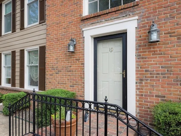 10 S Idlewild St APT 3, Memphis, TN 38104