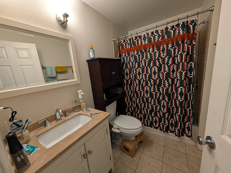 1213 N Leithgow St — Photo 17