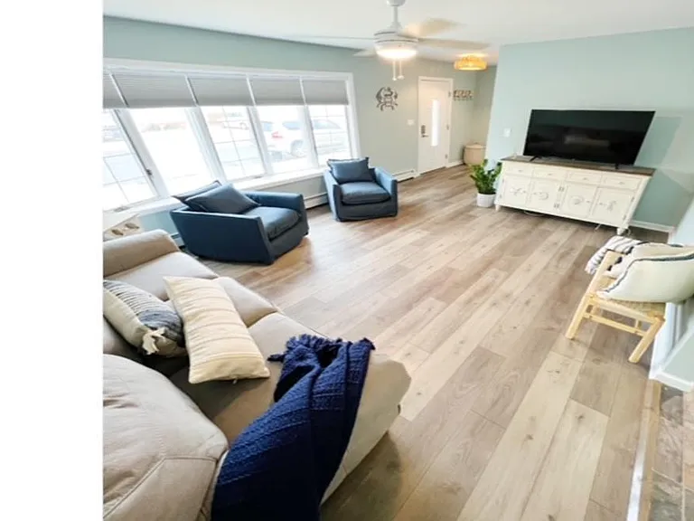 308 Harding Ave #WKLY SUMMER RENTAL — Photo 8