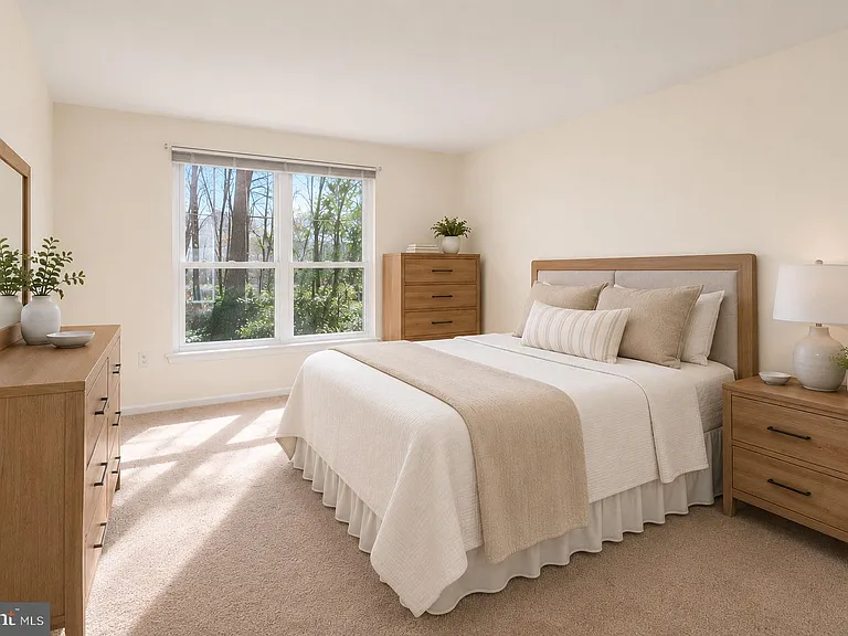339 Woodlake Dr — Photo 14