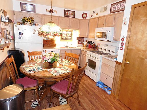 3rd image of 3601 Timberbridge Dr APT D