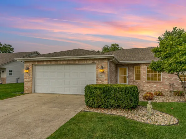 192 Polly Ln, Hobart, IN 46342