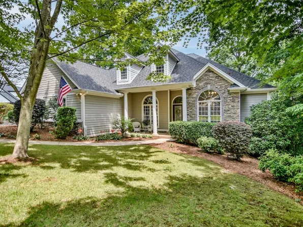 286 Waterstone Dr, West Union, SC 29696