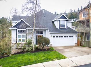 9038 SE Highgate Dr, Happy Valley, OR 97086