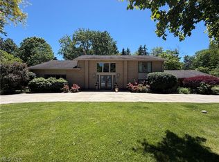 2737 Sinton Pl, Pepper Pike, OH 44124