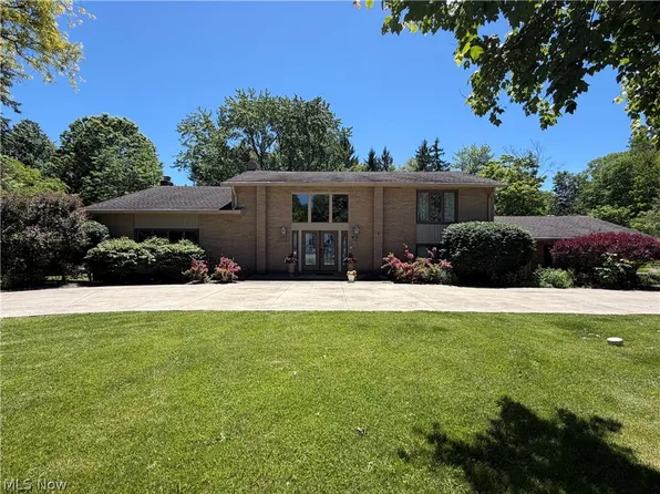2737 Sinton Pl, Pepper Pike, OH 44124