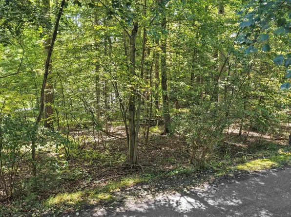 102 Oak Rd, Pine Grove, PA 17963