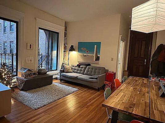 1st image of 330 W 108th St APT 6
