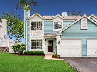 403 Trenton Ct, Aurora, IL 60504