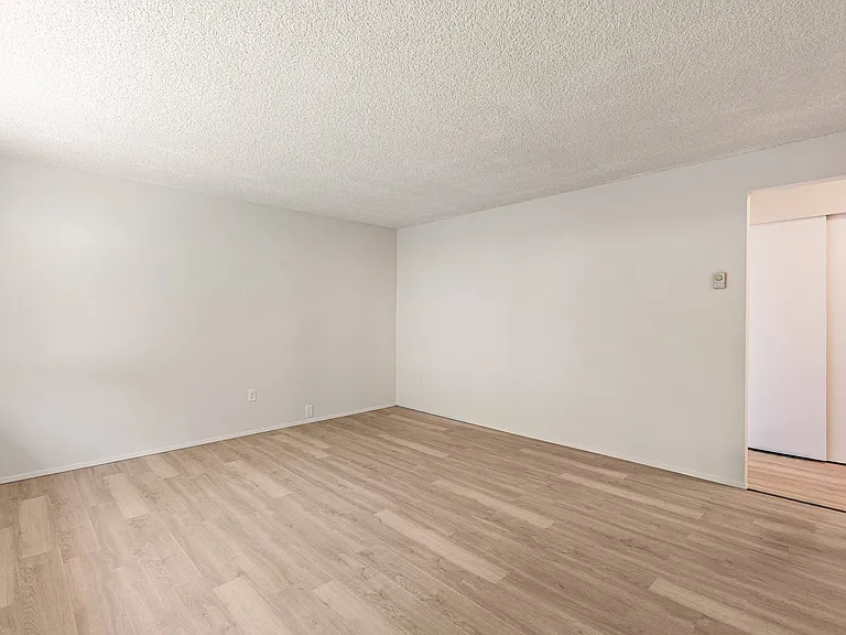 4716 S Warner St #C — Photo 8